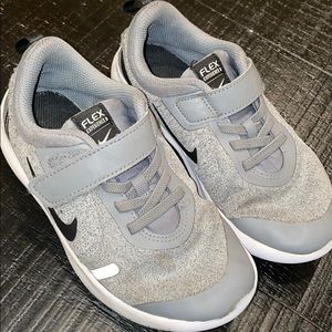 Kids Nike Flex Experience 8